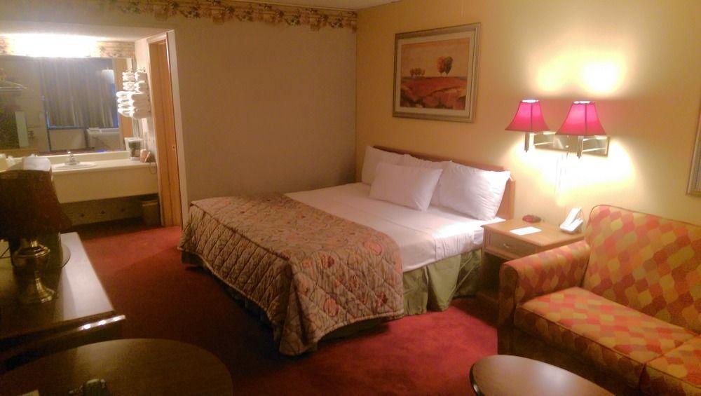 Baldknobbers Motor Inn Branson Exterior photo
