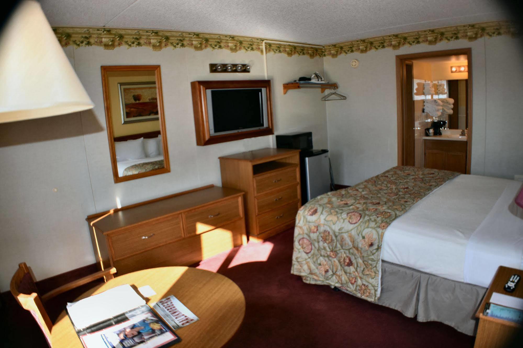 Baldknobbers Motor Inn Branson Exterior photo
